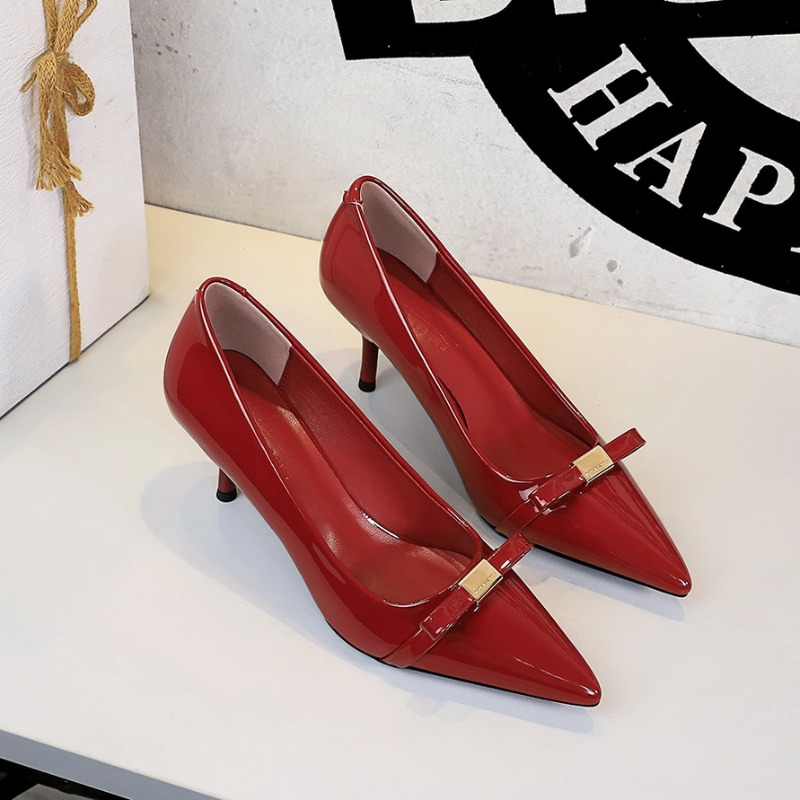 Scarpe da donna con tacco a sp - Court Heel Pointed recensione e prezzo
